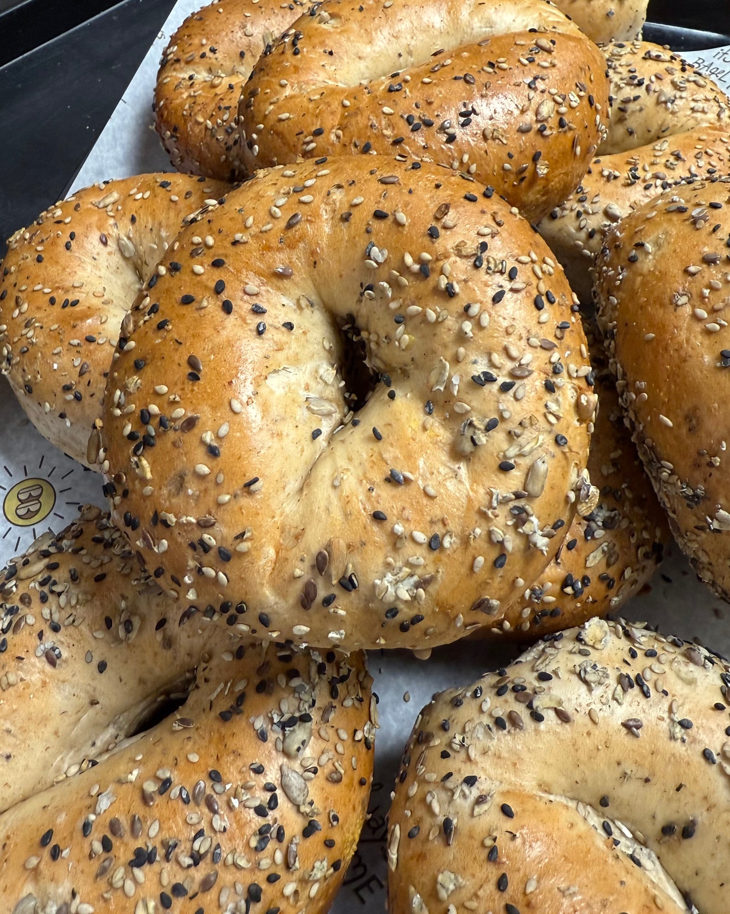 Super Grains Bagel Box (12 Bagels)
