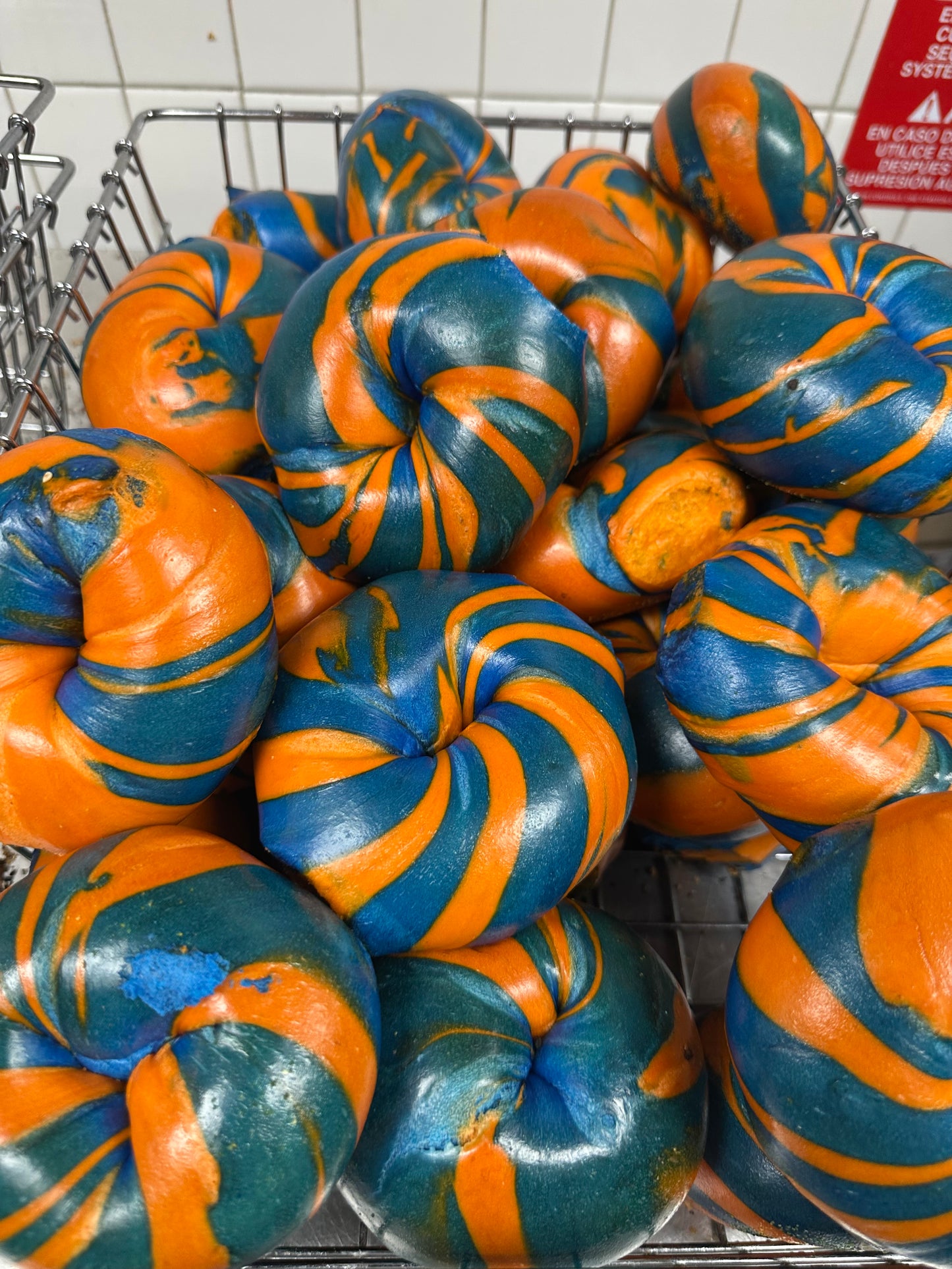 Knicks Fans Bagel Box (12 Bagels)