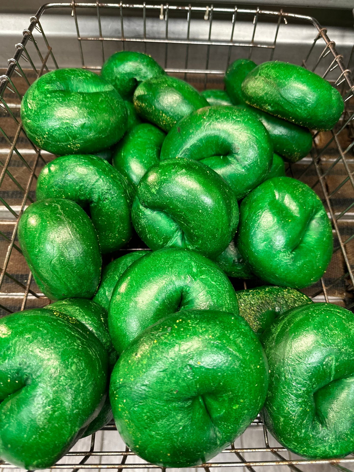 12 St Patrick's Day Green Bagels