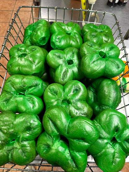 12 Green Shamrock Bagels